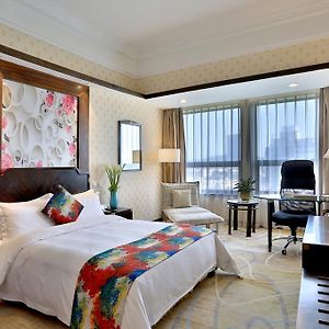 Boutique King Room